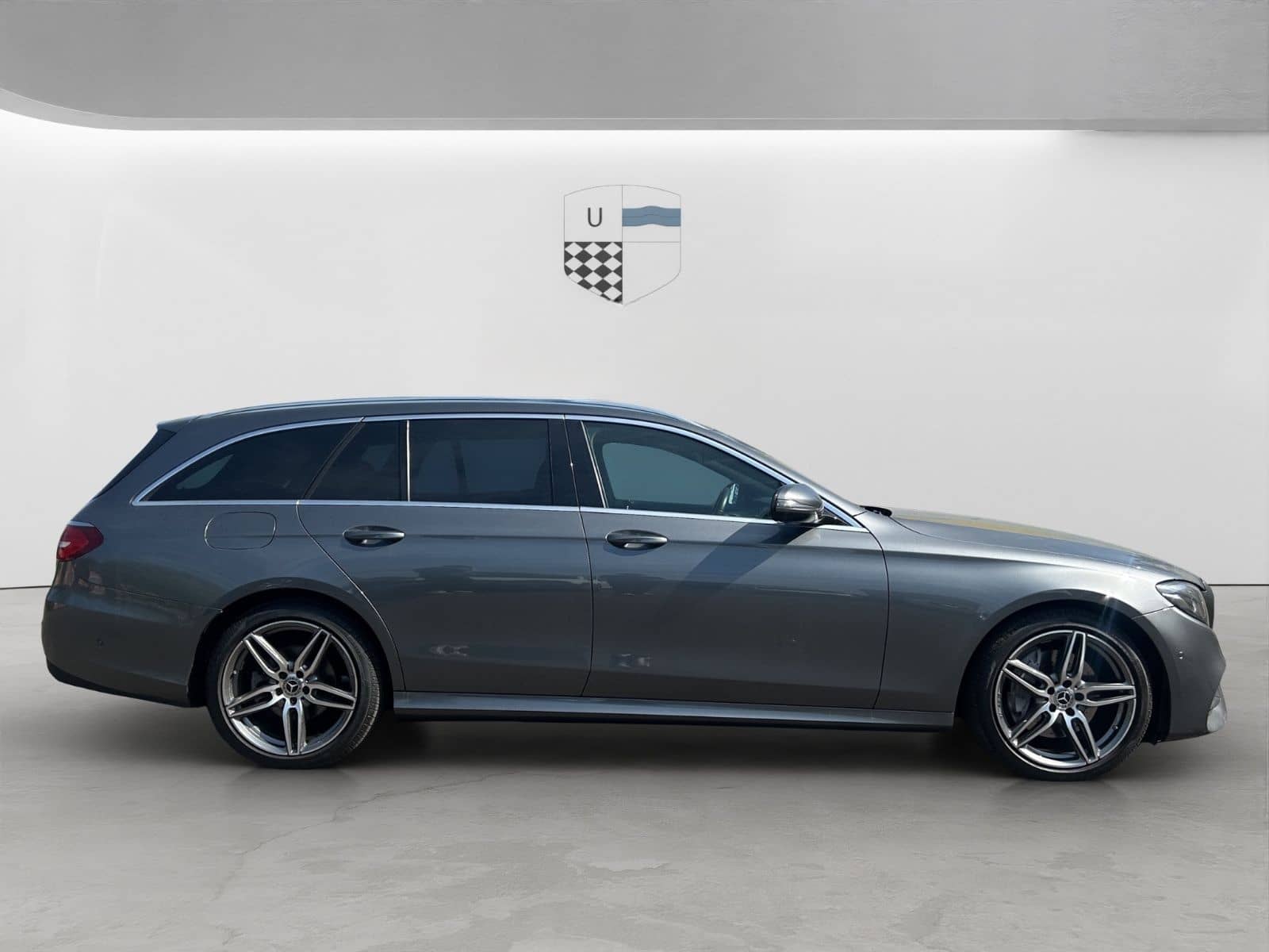 Mercedes-Benz E 220 d 4Matic AMG-Line / 1.Hand / Schiebedach foto 8