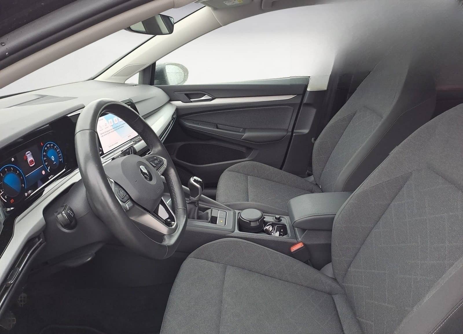 Volkswagen Golf Life 1,5 TSI 6-Gang *LED*CARPLAY*DAB* foto 6