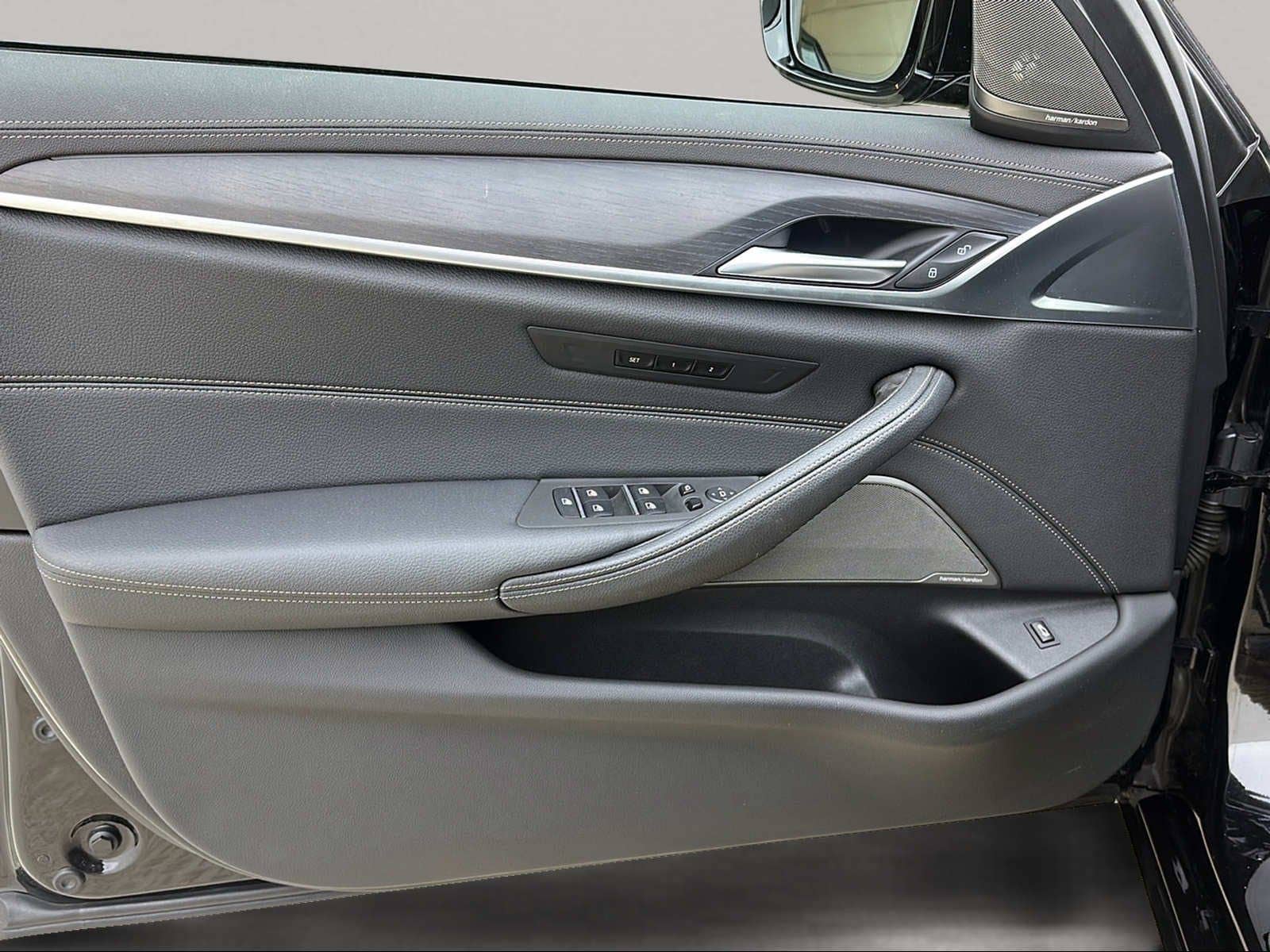 BMW 520d Limousine Harman/K LiveCockpitProf Kamera foto 16