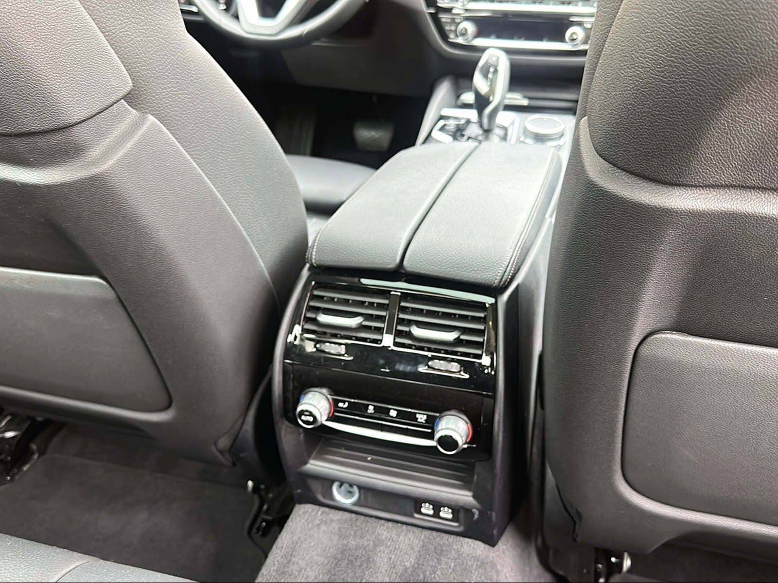 BMW 520d Limousine Harman/K LiveCockpitProf Kamera foto 17