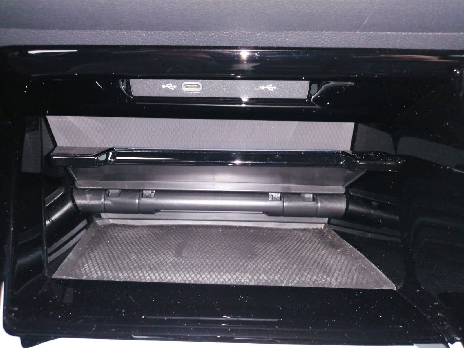 Volkswagen Golf GTI Clubsport VIII 2.0TSI DSG BlackStyle foto 19