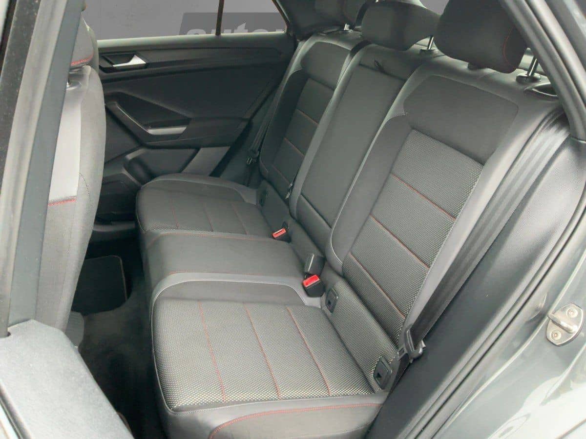 Volkswagen T-Roc 1.5 TSI Sport ACC,LED,Navi,SHZ,PDC,RFK foto 8