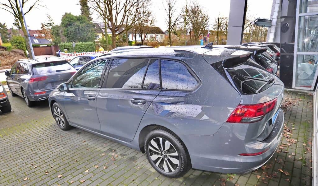 Volkswagen Golf VIII Variant 1.0 eTSI Move Navi ACC SHZ APP foto 3
