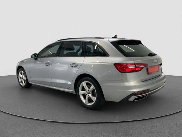 Audi A4 Av 40 TDI qu advanced ACC NAVI SHZ CAM foto 7