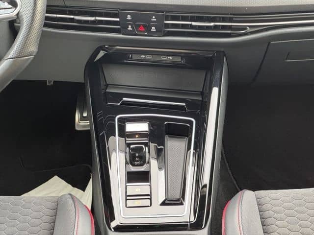 Volkswagen Golf GTI Clubsport 2,0l TSI 300PS 7-Gang-DSG foto 12