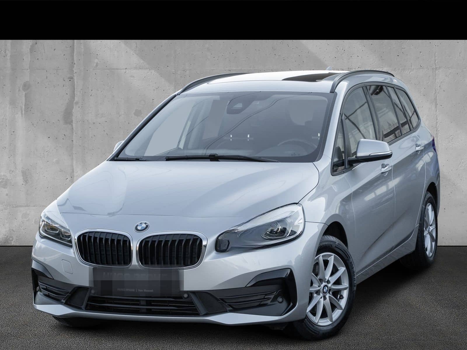 BMW 216d Gran Tourer. Pano foto 1