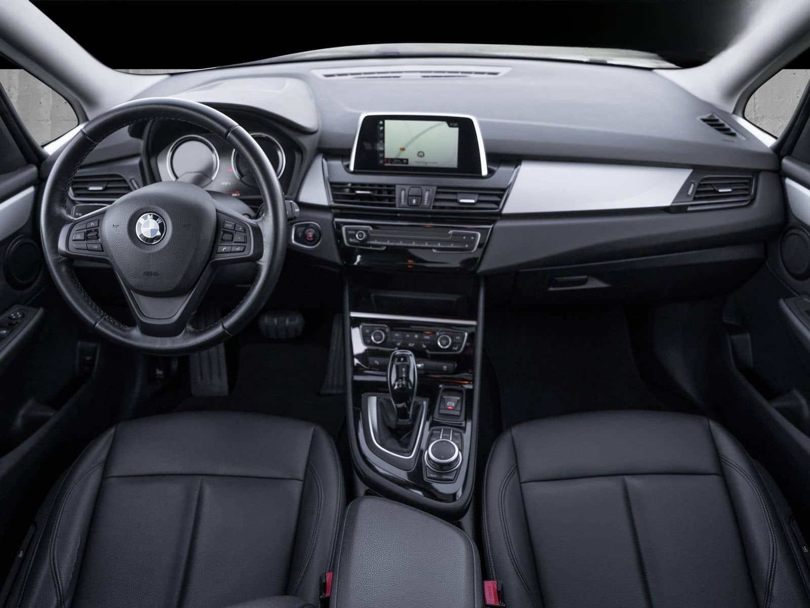 BMW 216d Gran Tourer. Pano foto 5