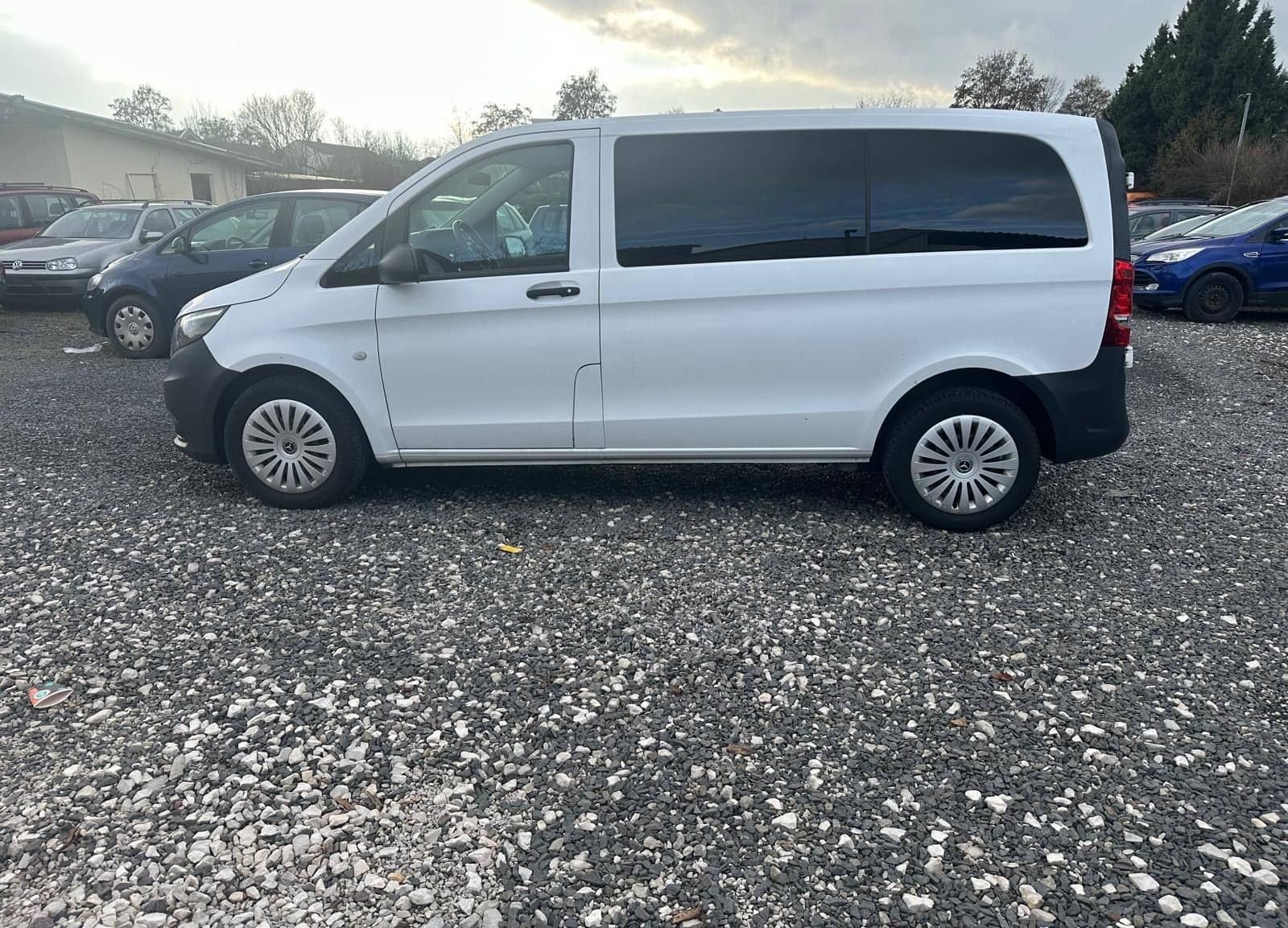 Mercedes-Benz Vito Tourer 119 CDI foto 2