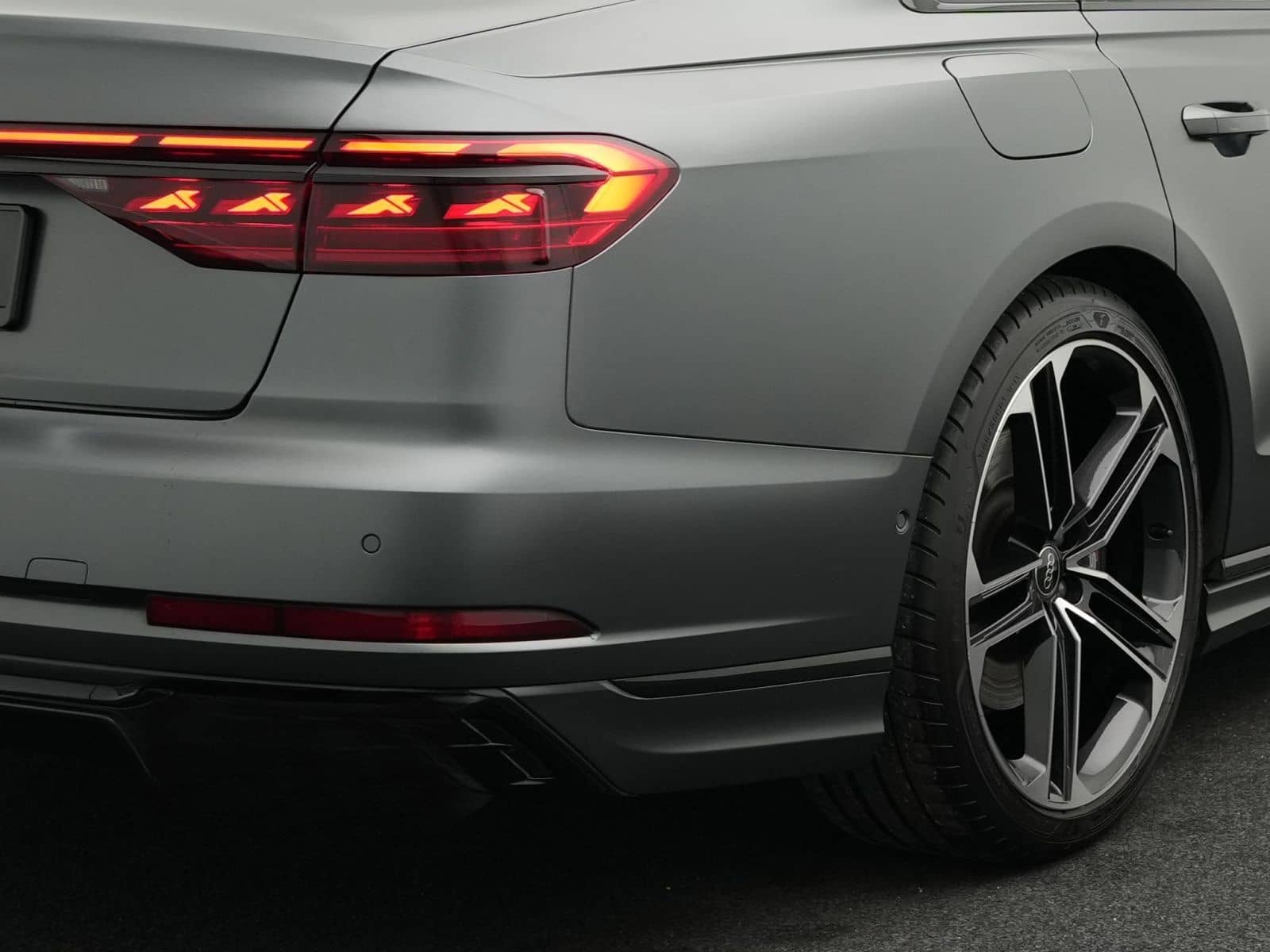 Audi S8 TFSI quattro *MATRIX*PANO*AHK*B&O*StdHz foto 19