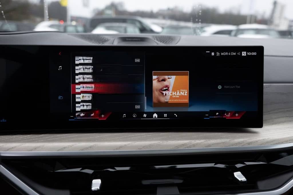 BMW X7 M60i FACEL. PANO HUD 360° LED SITZBELÜFTUNG foto 17