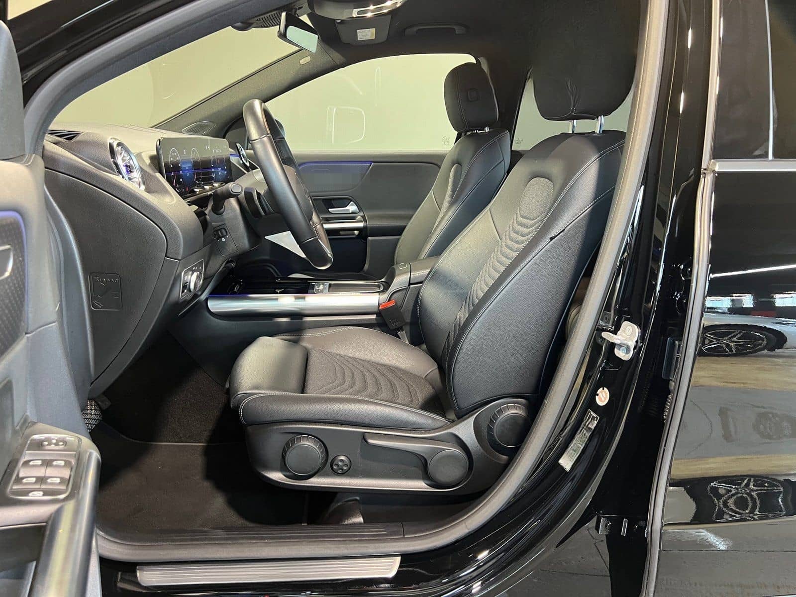 Mercedes-Benz GLA 200 Progressive AHK/MBUX/LED/ele.Heck/Kamera foto 8