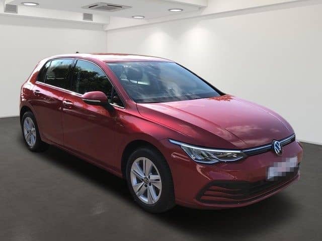 Volkswagen Golf VIII Lim. 1.5TSI Life NAVI+ACC+STNDHZG+++ foto 2