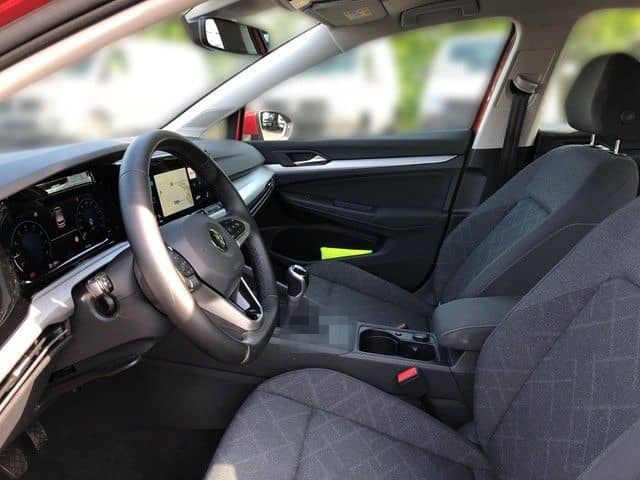 Volkswagen Golf VIII Lim. 1.5TSI Life NAVI+ACC+STNDHZG+++ foto 11