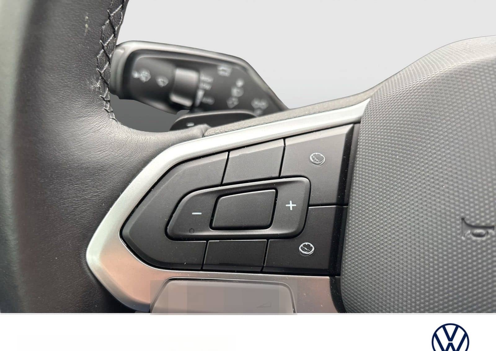 Volkswagen Passat Variant 1.5 HYBRID BUSINESS AHK CAM ACC foto 15