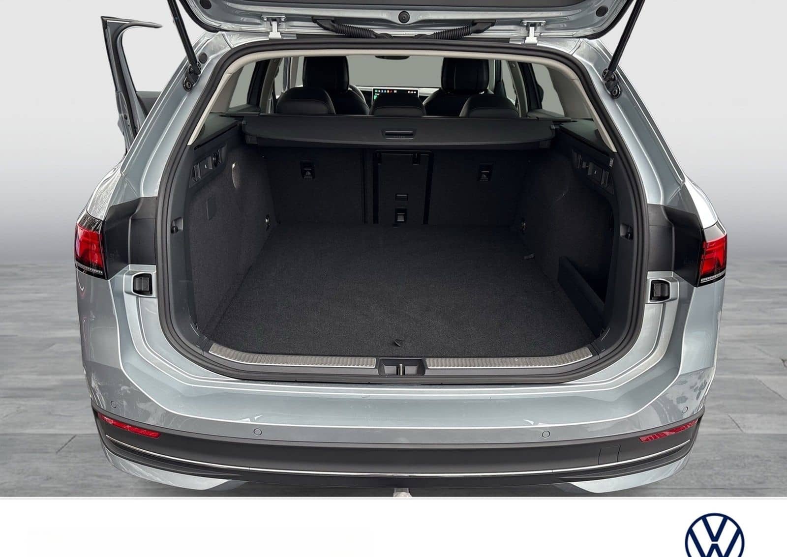 Volkswagen Passat Variant 1.5 HYBRID BUSINESS AHK CAM ACC foto 17