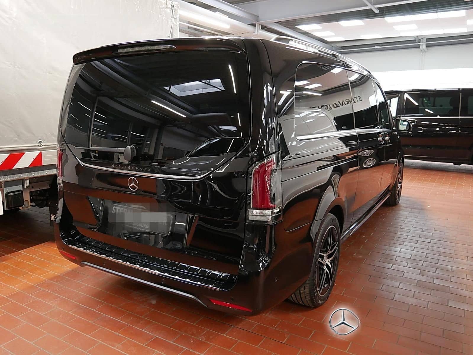 Mercedes-Benz V 300 d Exclusive extralang AMG AIRMATIC AHK foto 3