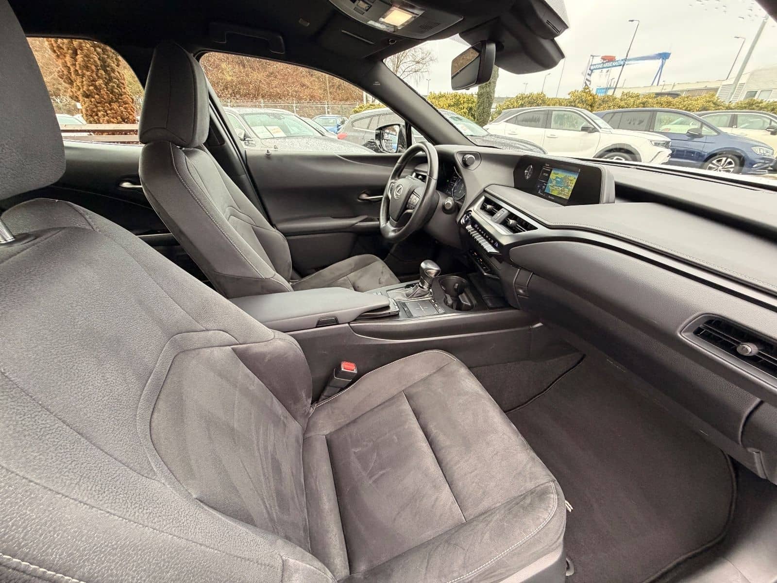 Lexus UX 250 h Launch Edition foto 24