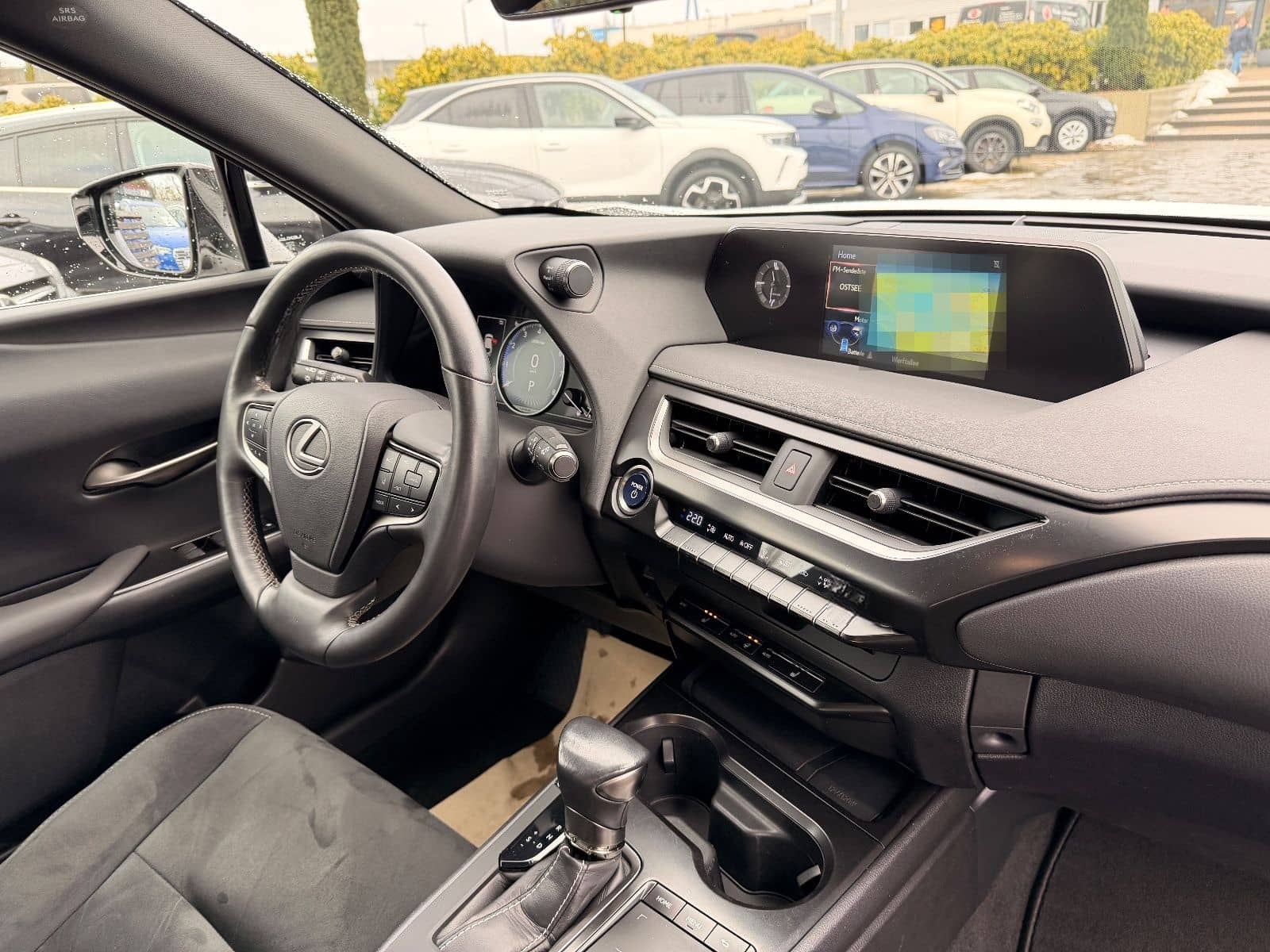 Lexus UX 250 h Launch Edition foto 25