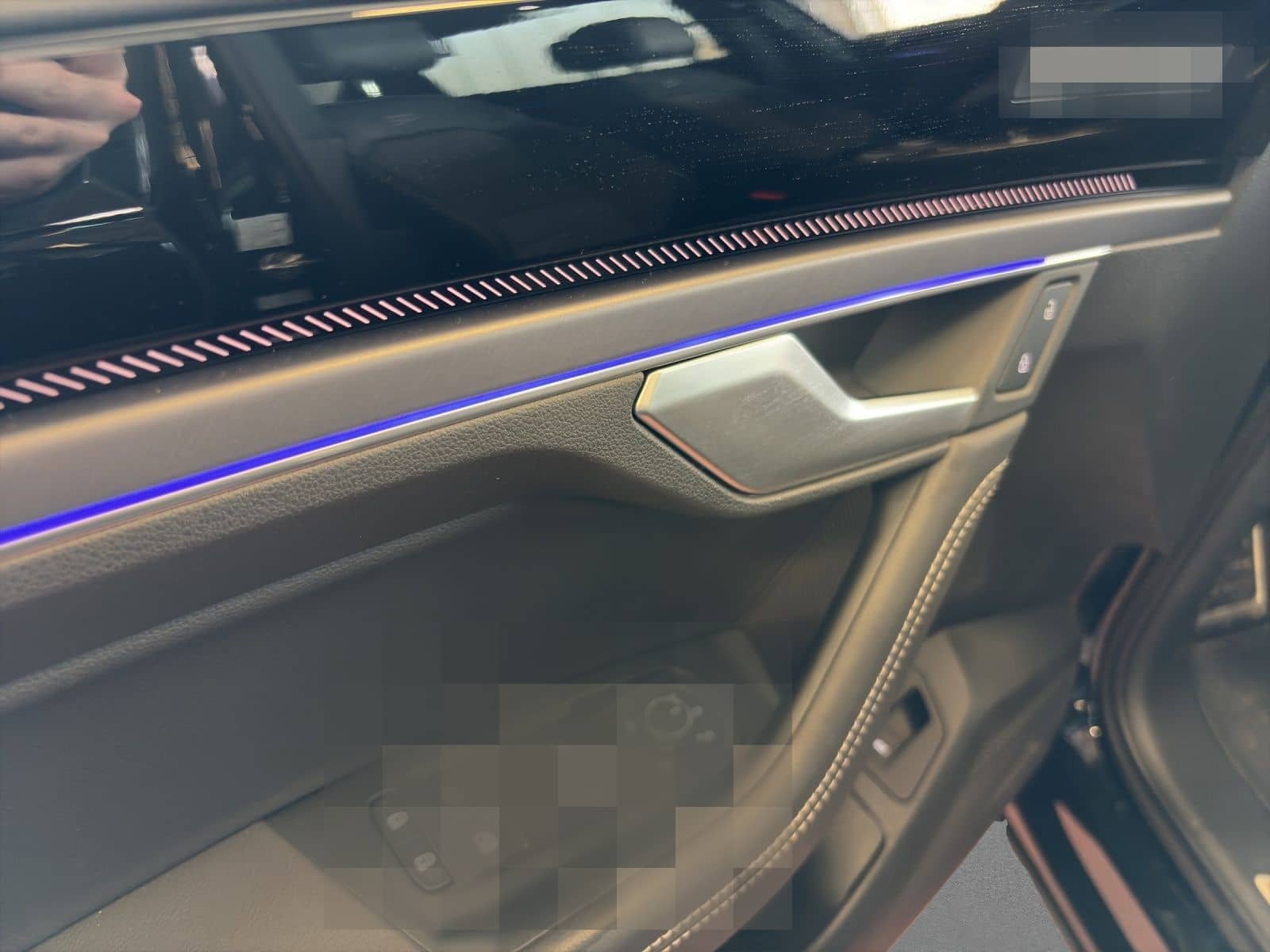 Volkswagen Touareg R-Line 3,0 FINAL EDITION V6 TDI SCR 4MOT foto 13