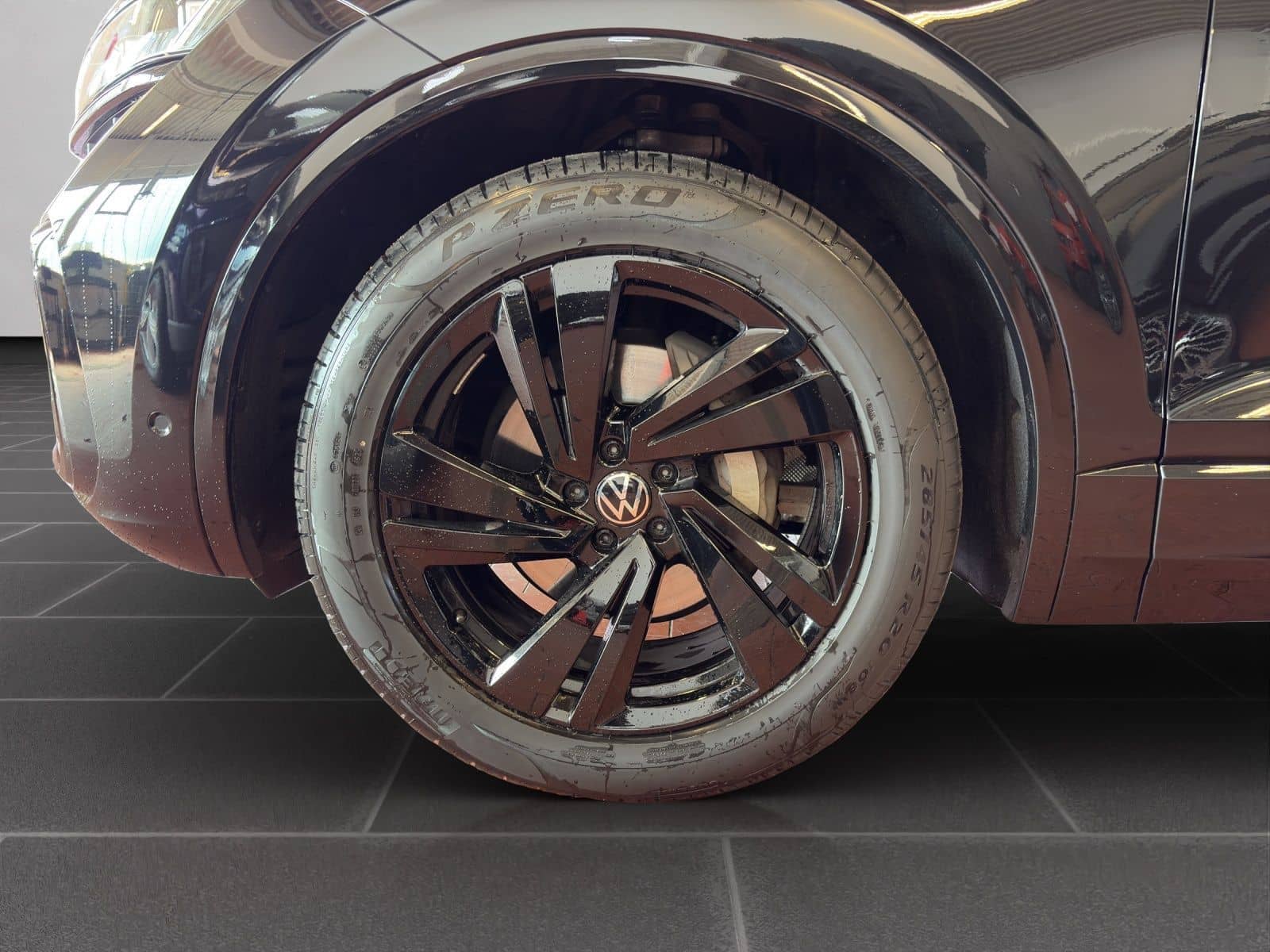 Volkswagen Touareg R-Line 3,0 FINAL EDITION V6 TDI SCR 4MOT foto 8