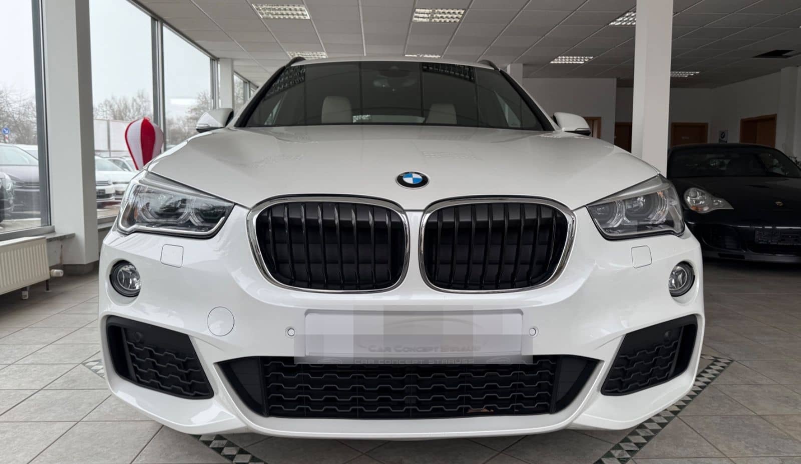 BMW X1 xDrive 20 d M Sport Paket VOLL! AHK H&K foto 5