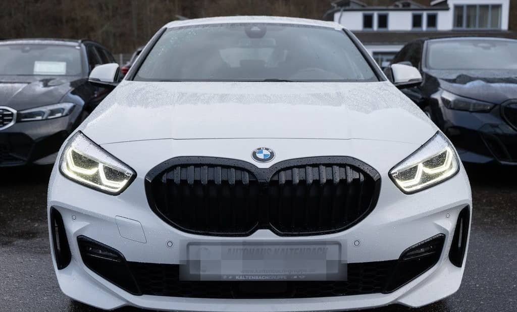 BMW 118d M-Sport HUD LED W-LAN NAVI H/K SHZ PDC foto 2