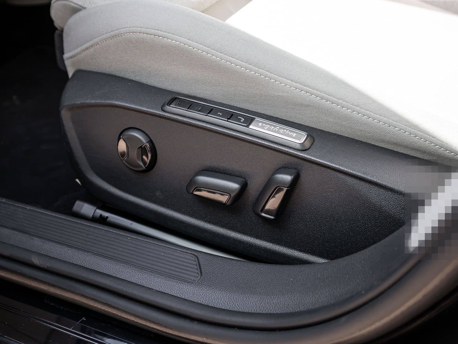 Volkswagen Golf VIII Variant Life 2.0 TDI IQ.Light Navi Par foto 19