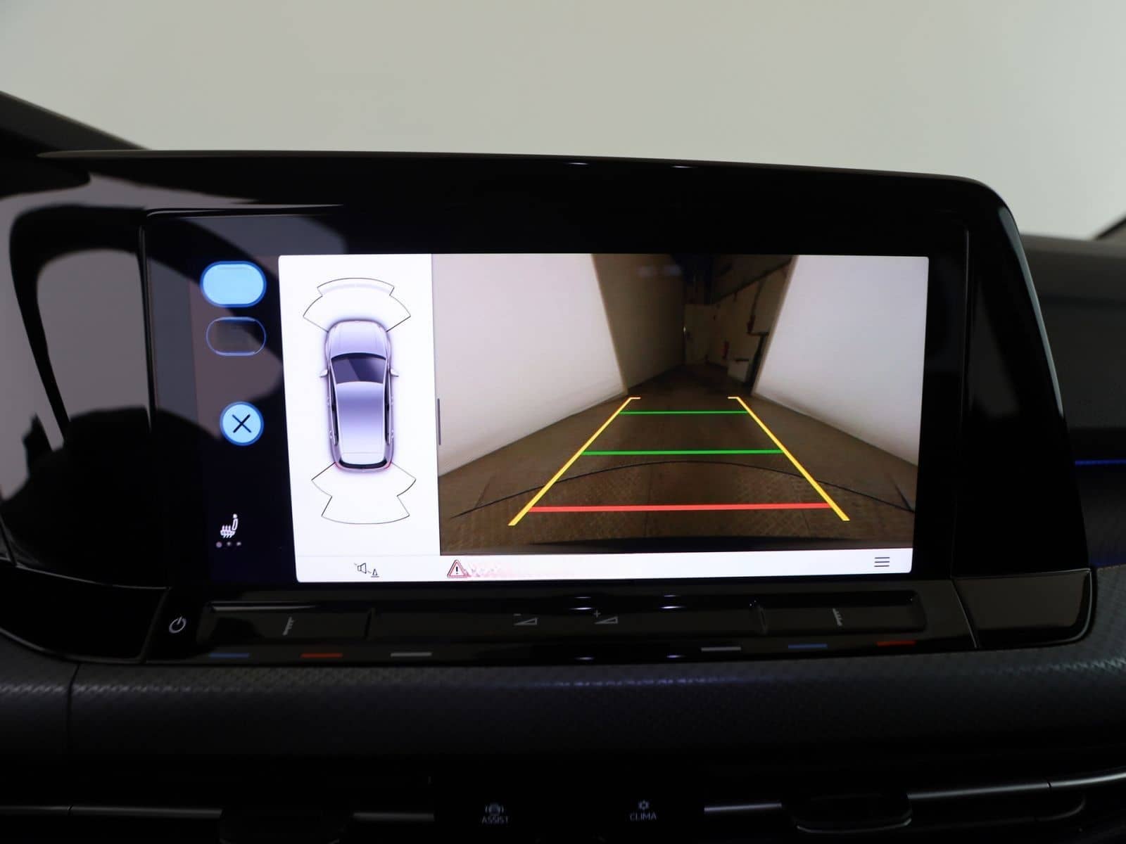 Volkswagen Golf VIII 1.5 TSI Active LED+RFK+Navi+StandH foto 13