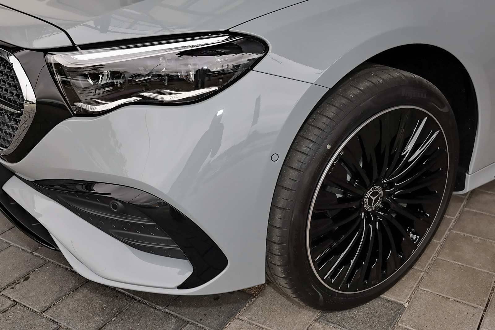 Mercedes-Benz E 450 d 4M T AMG Standhz.+360°+LED+AHK+Pano+HUD foto 3