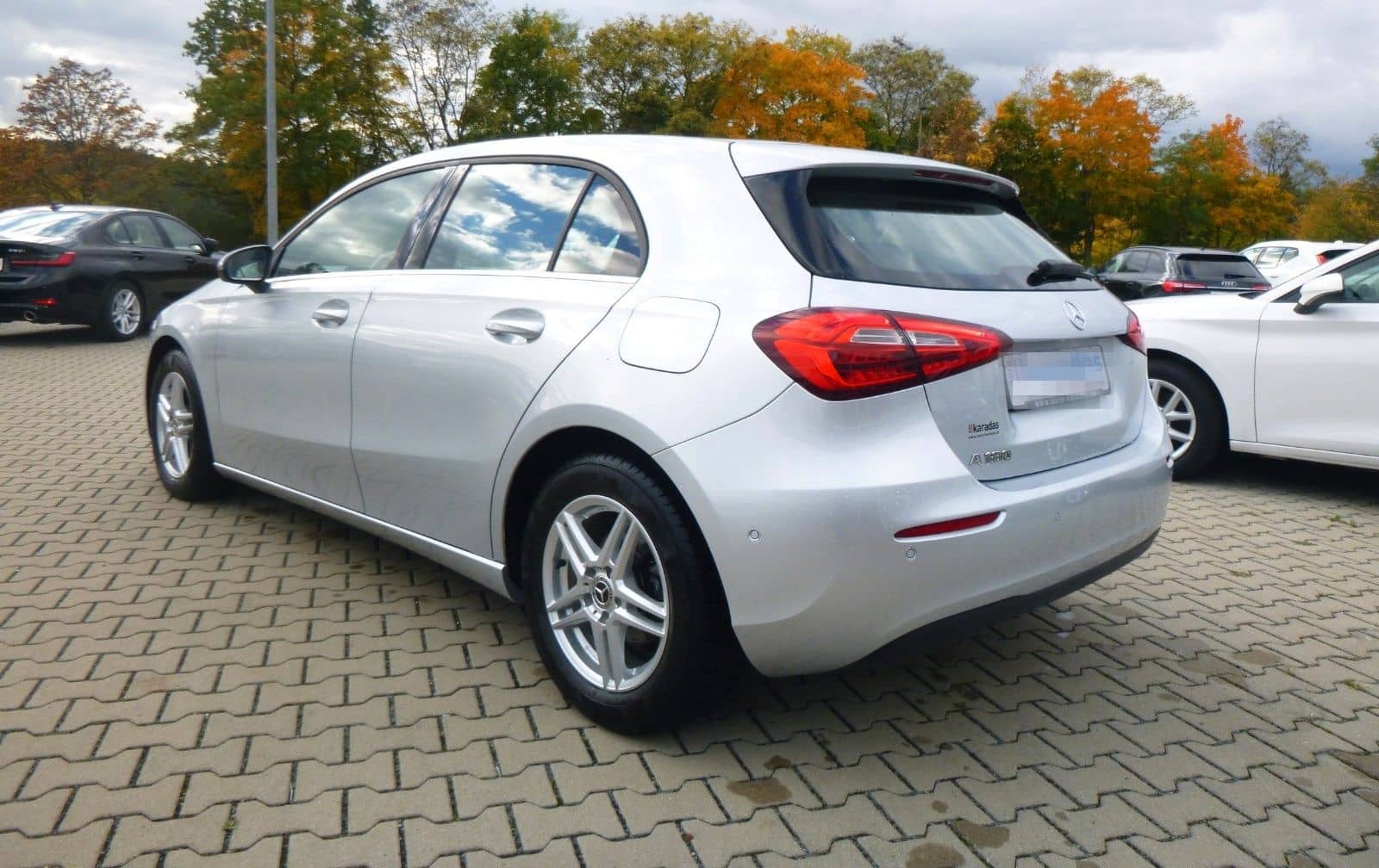 Mercedes-Benz A 180 >AUT/NAV/PDC/Sitzheizung< foto 4