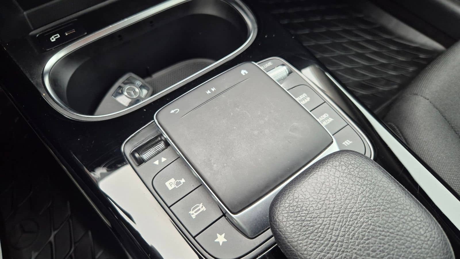 Mercedes-Benz A 250 e DCT/NAVI/ACC/CarPlay/Android/DAB/SHZ/ALU foto 12