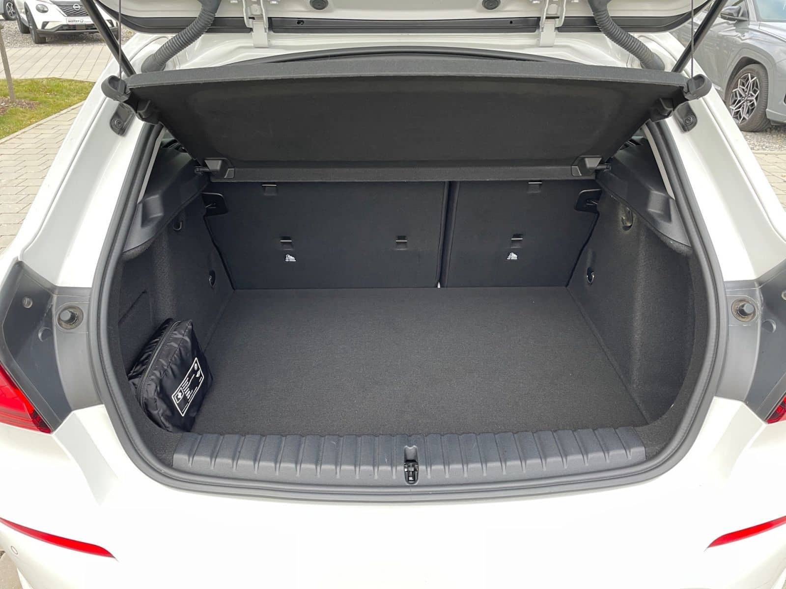 BMW 118i*1.5l*Advantage*Ambiente*Kamera*SHZ foto 9