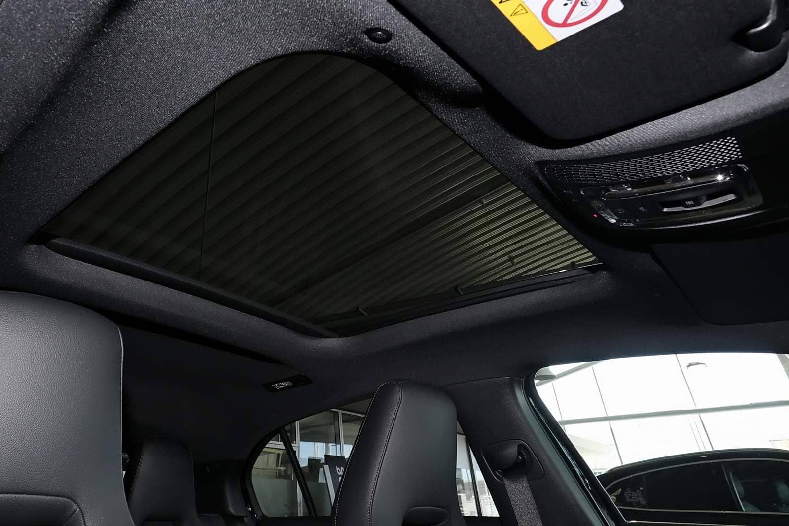 Mercedes-Benz A 180 AMG RüKam+LED+Pano+Night+Totwink+Distronic foto 7