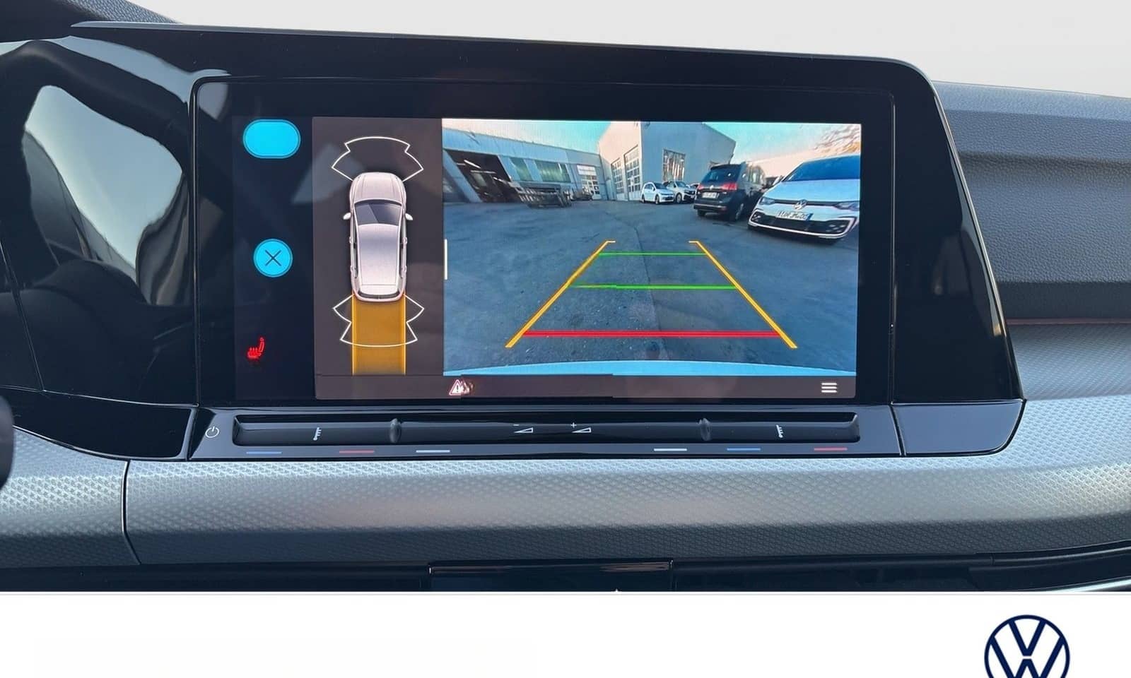 Volkswagen Golf VIII 1.0 eTSI MOVE STANDHZ. AHK CAM NAVI foto 12