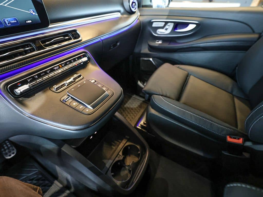 Mercedes-Benz V 300 d AMG AVANTGARDE Lang AHK Stadhz. Pano Bur foto 16