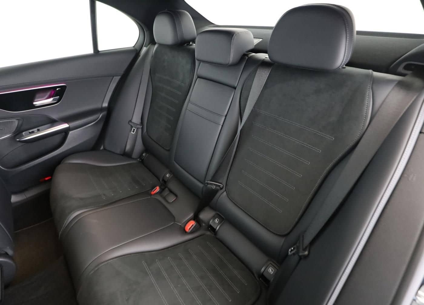 Mercedes-Benz C 200 d AMG+DISTR+HUD+STANDHEIZUNG+360°+AMBIENTE foto 13