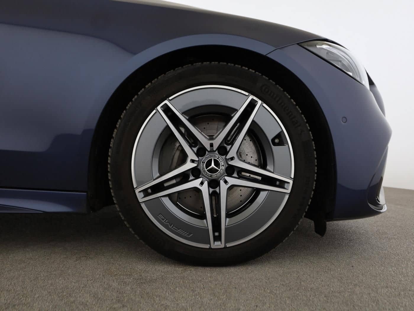 Mercedes-Benz C 200 d AMG+DISTR+HUD+STANDHEIZUNG+360°+AMBIENTE foto 20