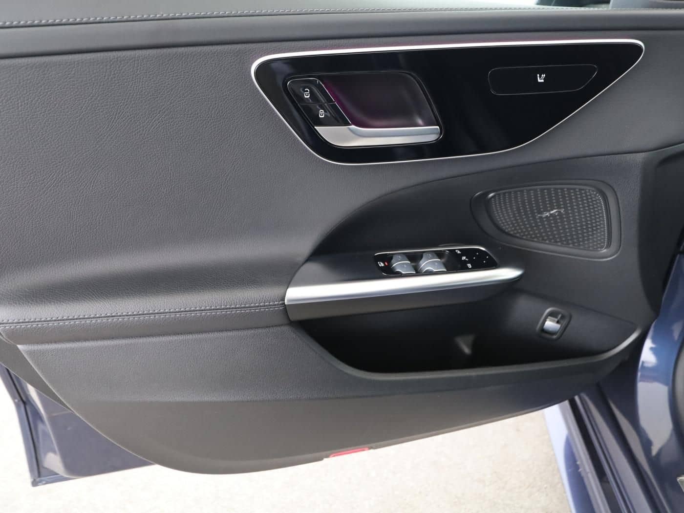 Mercedes-Benz C 200 d AMG+DISTR+HUD+STANDHEIZUNG+360°+AMBIENTE foto 10