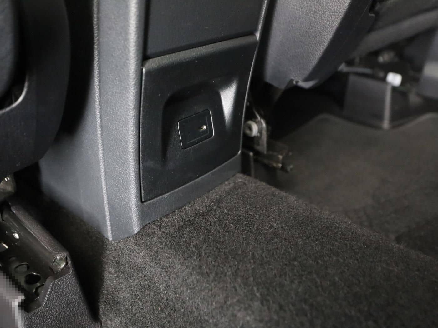 Mercedes-Benz GLB 200 AMG+LED+SPUR+SPIEGEL+AMBIENTE+KAMERA+SHZ foto 17