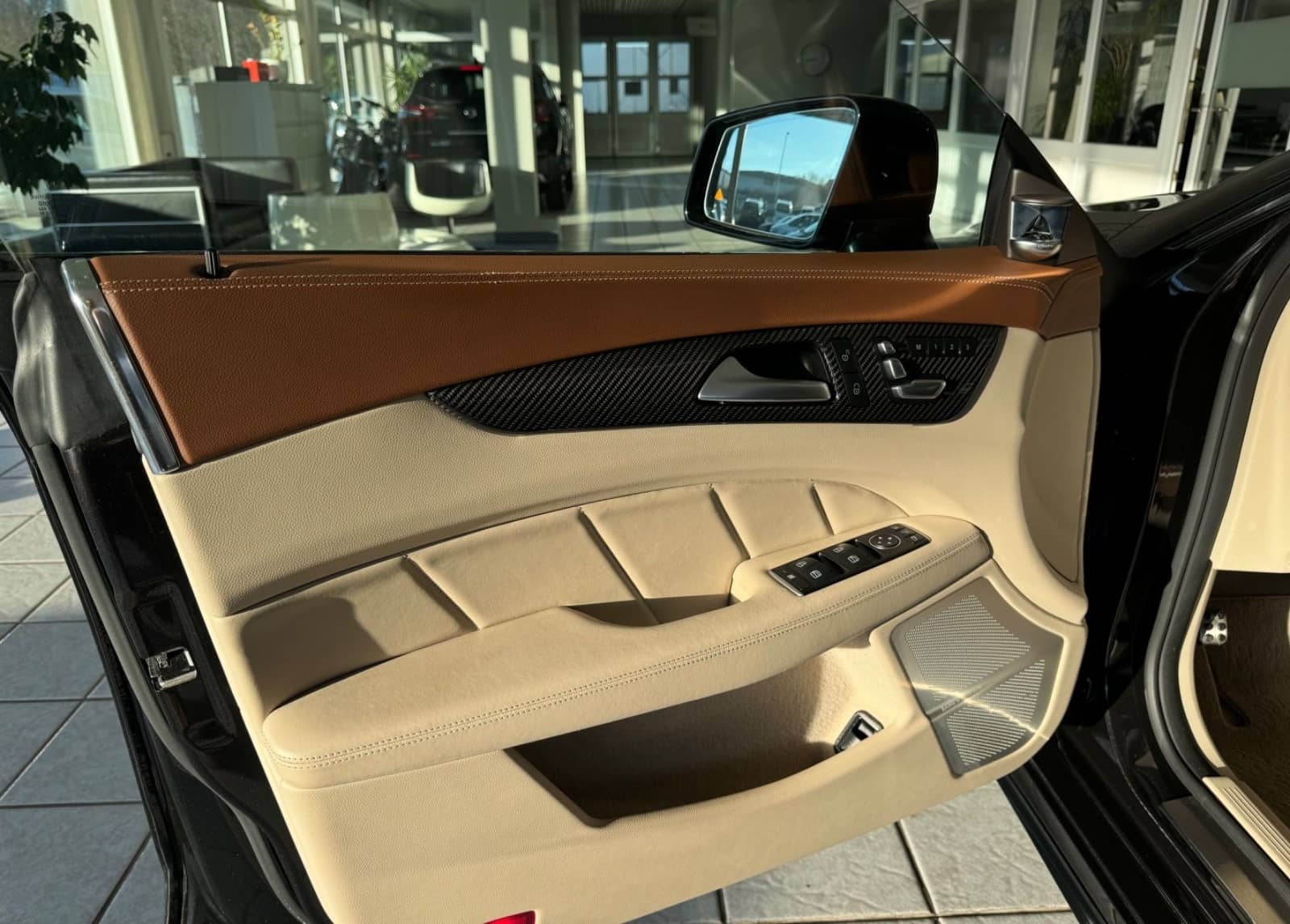 Mercedes-Benz CLS63 S AMG*B&O*360°*NAPPA*KERAMIKBREMSE*4-MATIC foto 17