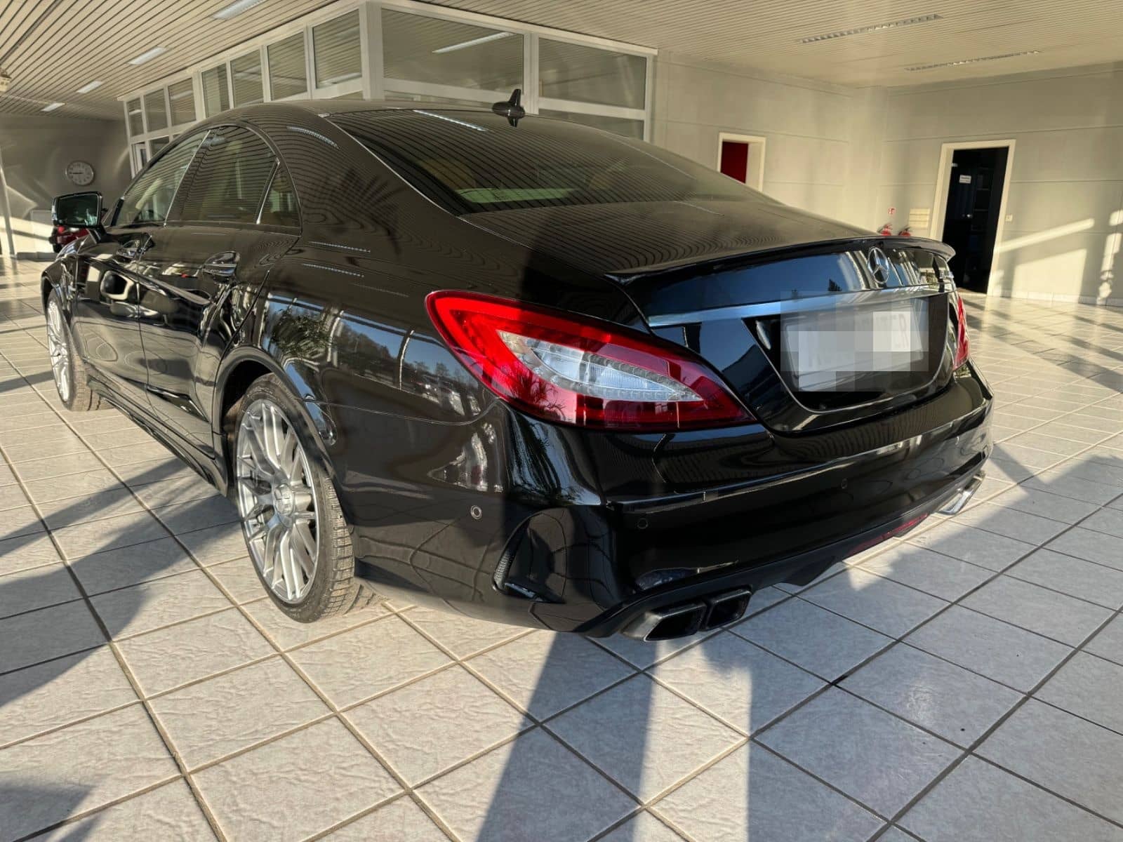 Mercedes-Benz CLS63 S AMG*B&O*360°*NAPPA*KERAMIKBREMSE*4-MATIC foto 7