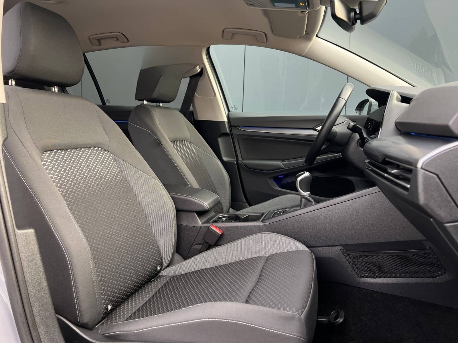 Volkswagen Golf VIII "ACTIVE" 2.0 TDI *Navi, Climatronic, S foto 8