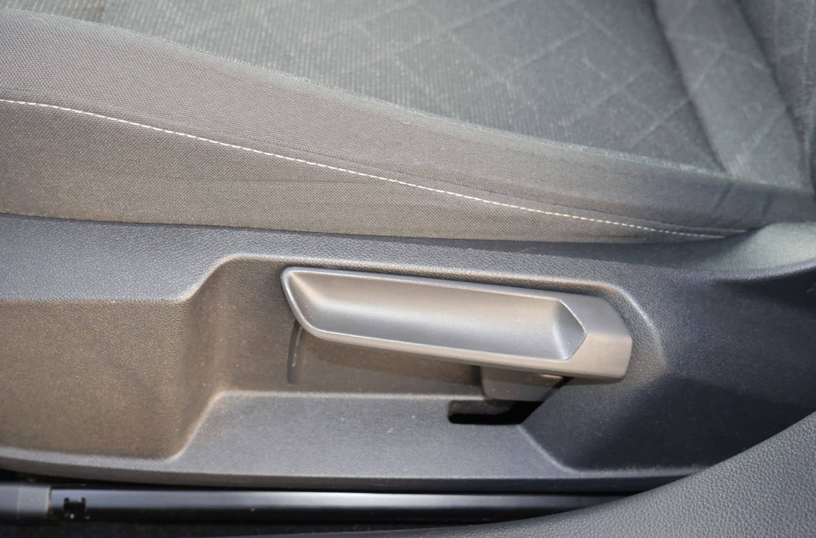 Volkswagen Golf VIII Variant 1.0 eTSI Life DSG ACC NAVI SIT foto 13