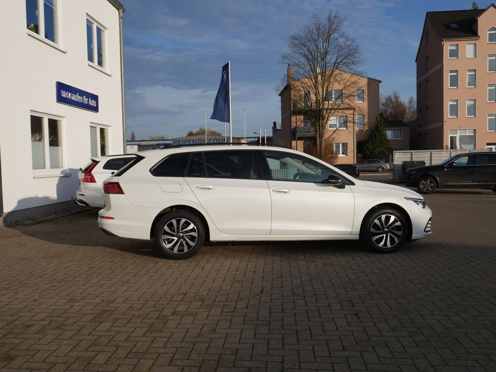 Volkswagen Golf VIII Variant 1.0 eTSI Life DSG ACC NAVI SIT foto 17