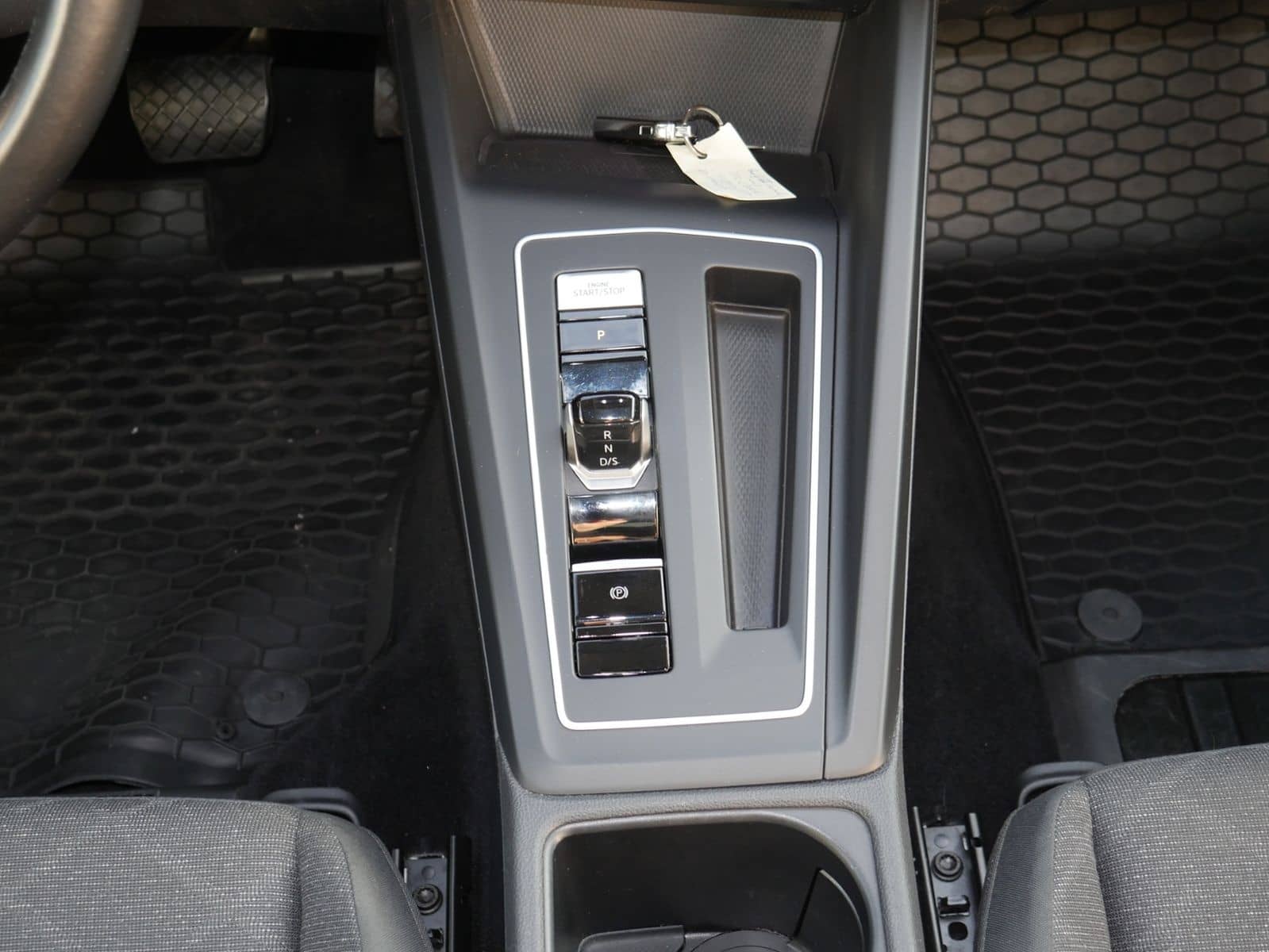 Volkswagen Golf VIII Variant 1.0 eTSI Life DSG ACC NAVI SIT foto 8