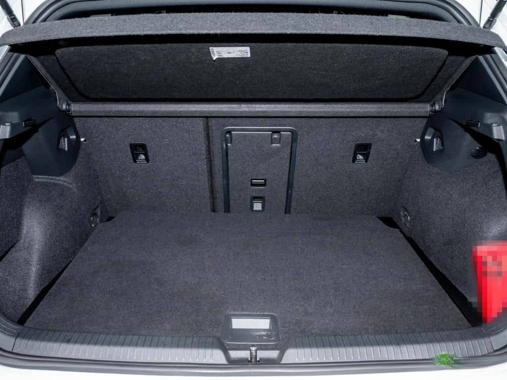 Volkswagen Golf VIII GTI Clubsport 2.0TSI DSG MATRIX/ACC/NA foto 9