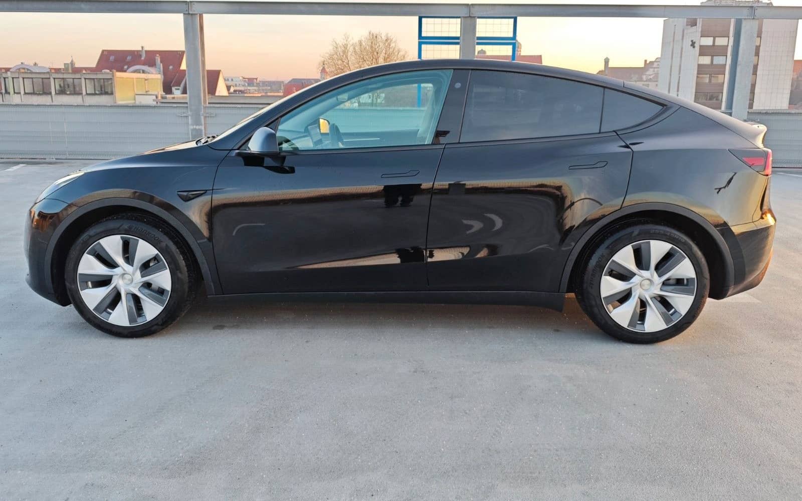 Tesla Model Y SR RWD Pano/ACC/Kamera/LED/19"/NETTO27`3 foto 4