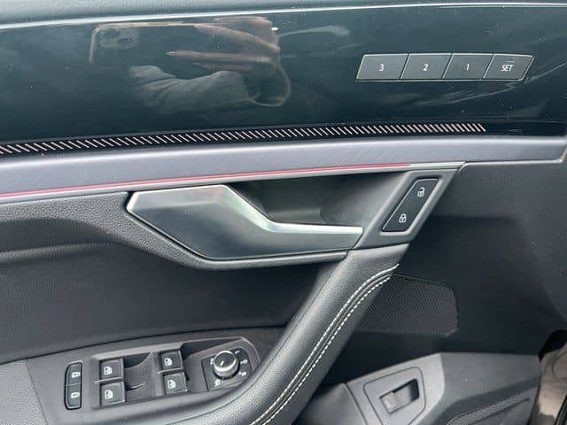 Volkswagen Touareg 3.0 TDI 210 kW 4Motion R-Line 2026 (Face foto 13