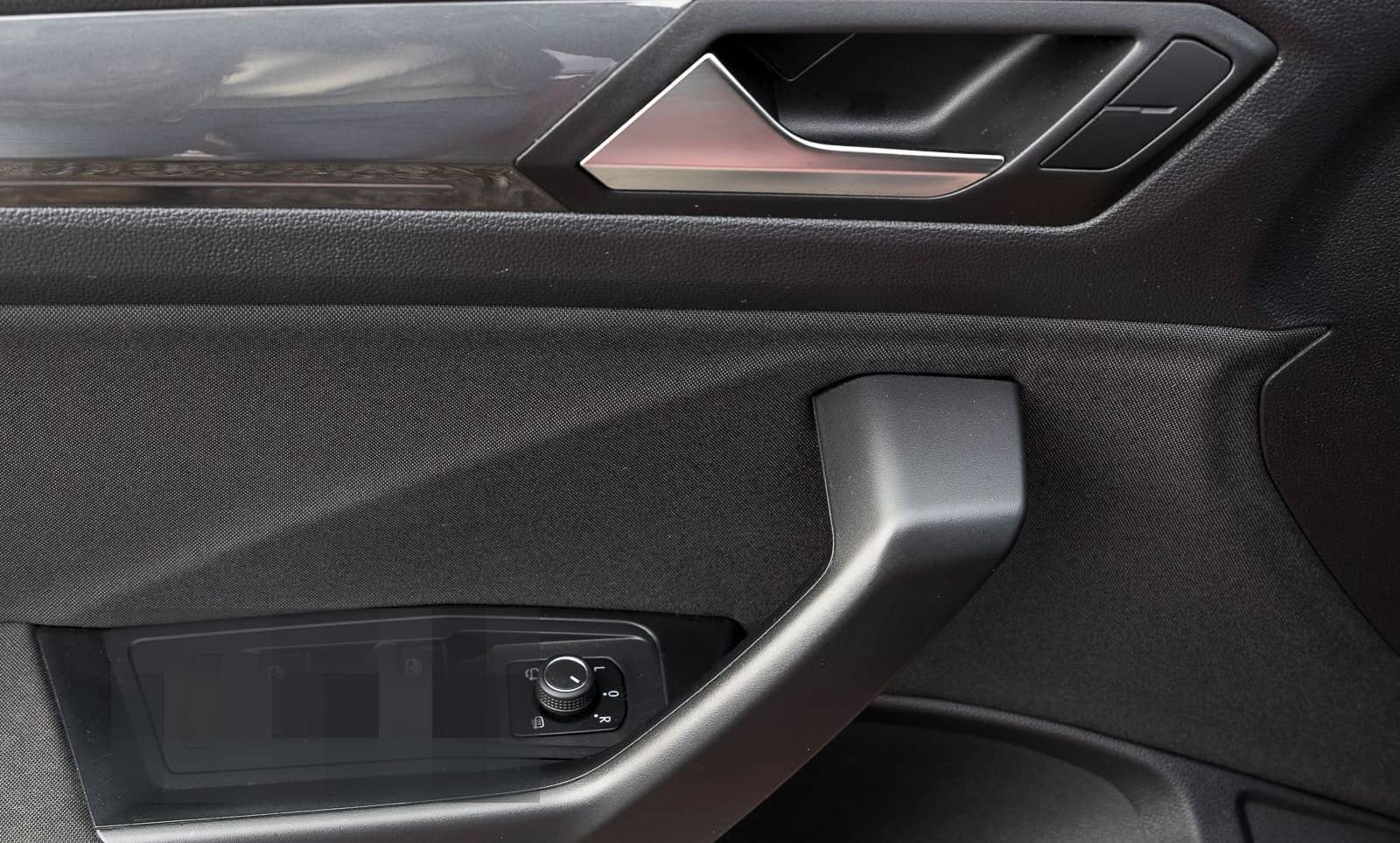 Volkswagen T-ROC 1.5 TSI Sport NAVI AHK LED ACC PDC SITZHZG foto 9