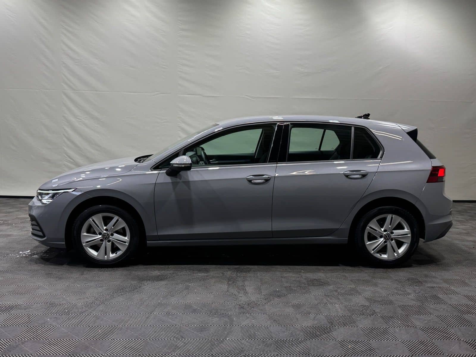 Volkswagen Golf Life 1.5 TSI | LED NAVI RÜKA ACC DAB PDC foto 3